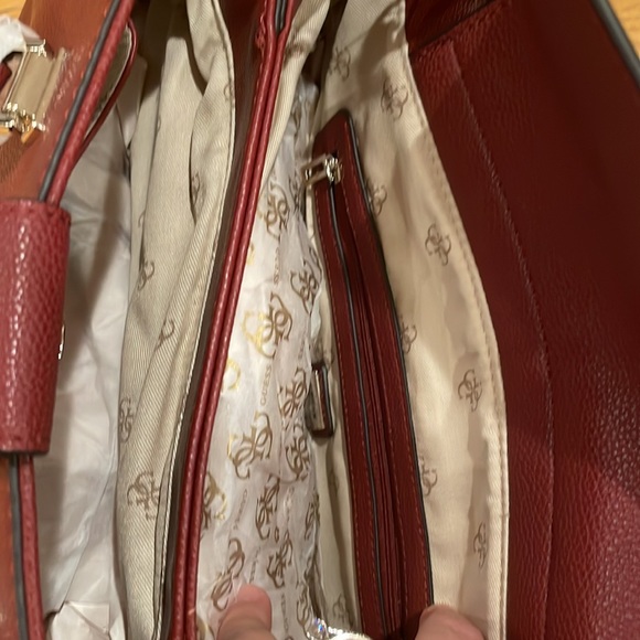 Guess Burgundy handbag - Picture 6 of 8